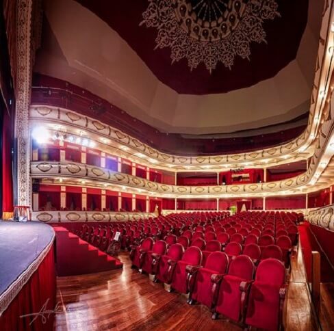 Espacios culturales : el Teatro Chapi